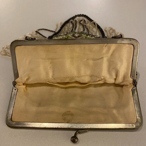 Vintage Hand Beaded Wrist Bag - Picture 3 of 3